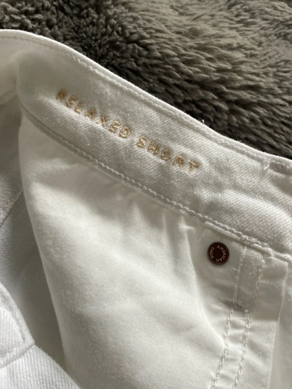 American Eagle Outfitters White High-Rise Jean Shorts